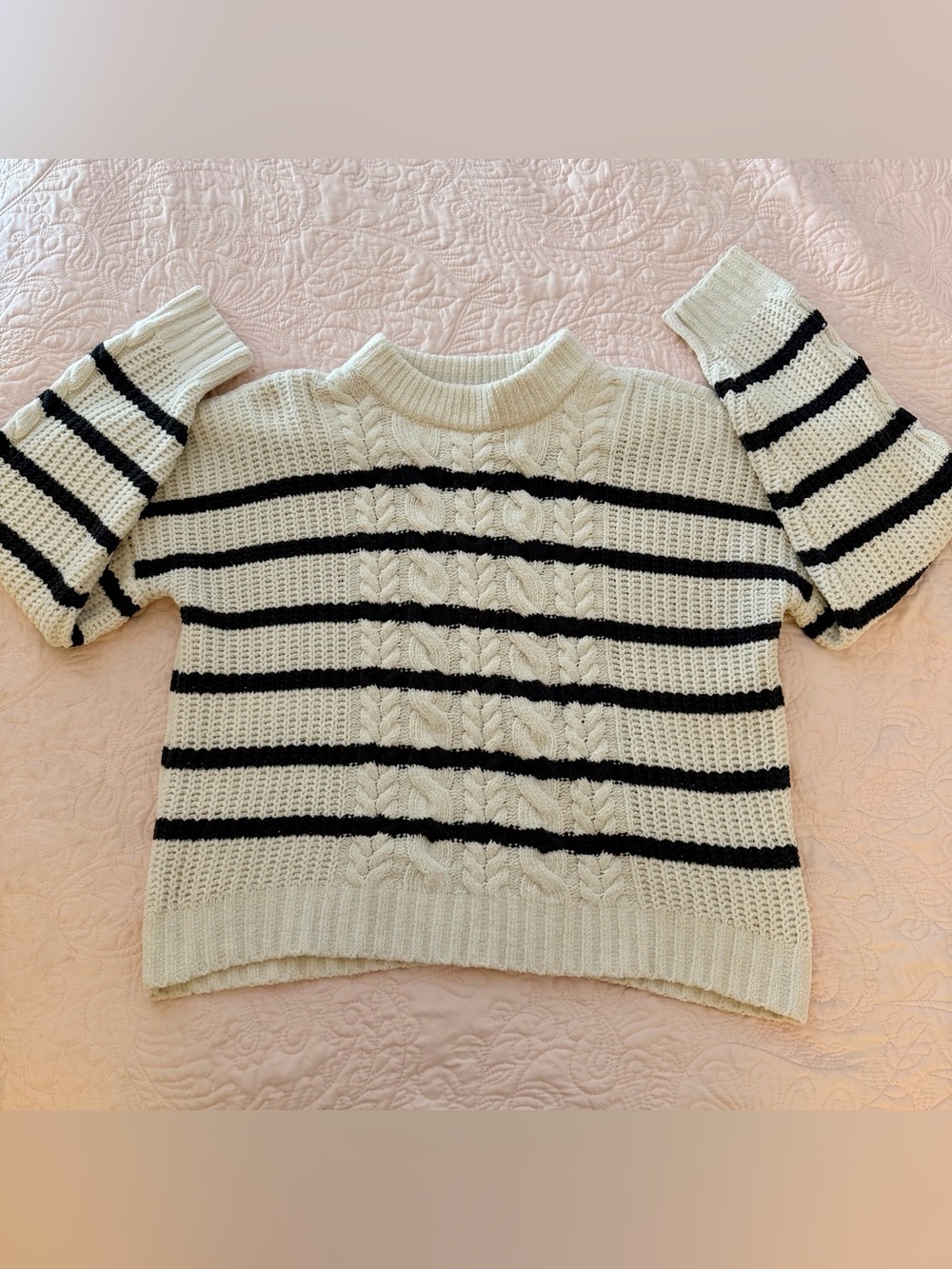 Abercrombie Kids Cable Knit Sweater - Size 15/16 - White/Navy
